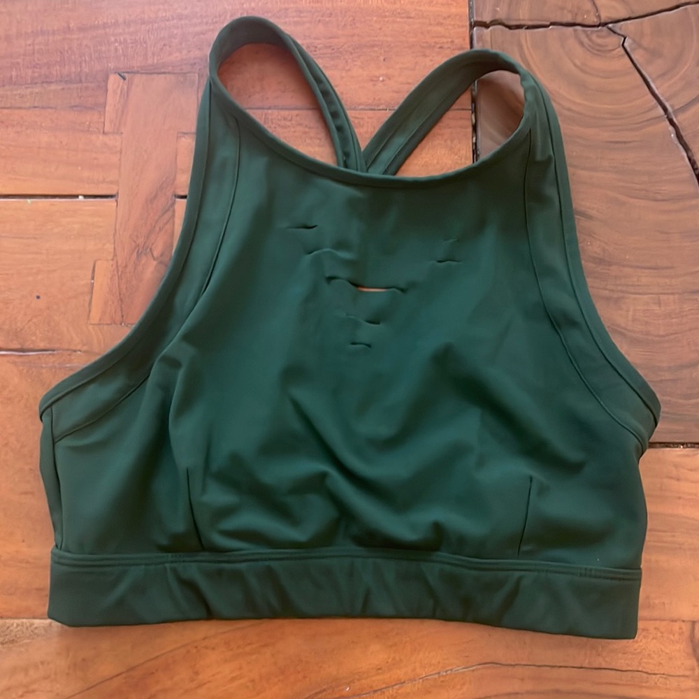 Alo Yoga sports Bra. Size medium